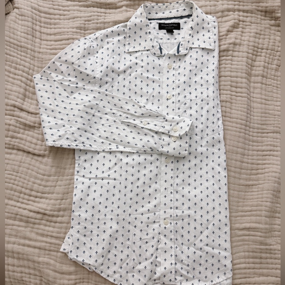 Men’s M Banana Republic Buttown Down